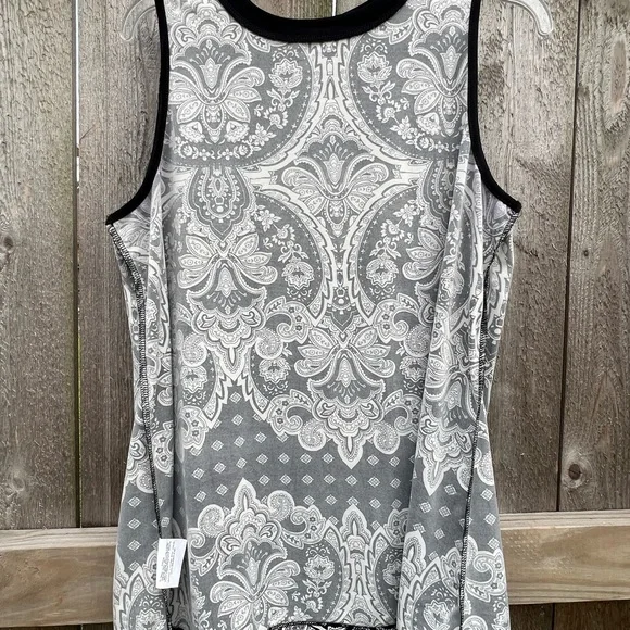 ALYX L sleeveless black & white polyester and spandex blouse top - Picture 3 of 11